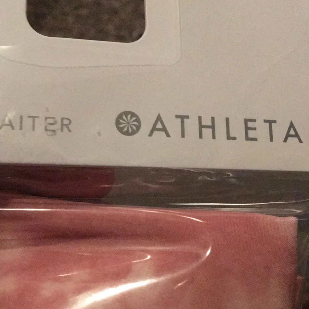 NIOP Athleta Made to Move Gaiter Pink and Purple (2) in each Package